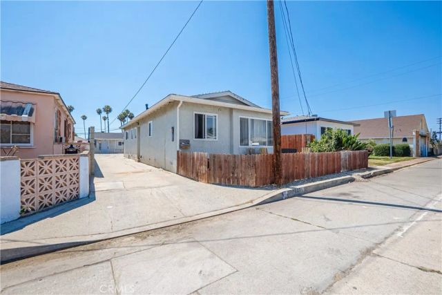 1627 Broad Avenue, Wilmington, CA 90744