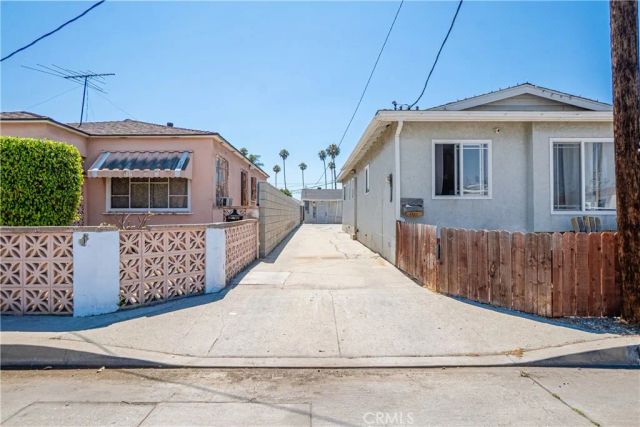 1627 Broad Avenue, Wilmington, CA 90744