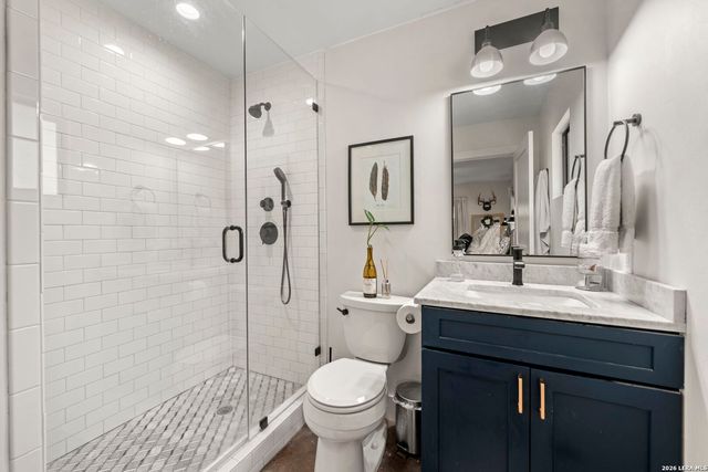 204 Forest Trail Drive, Fredericksburg, TX 78624