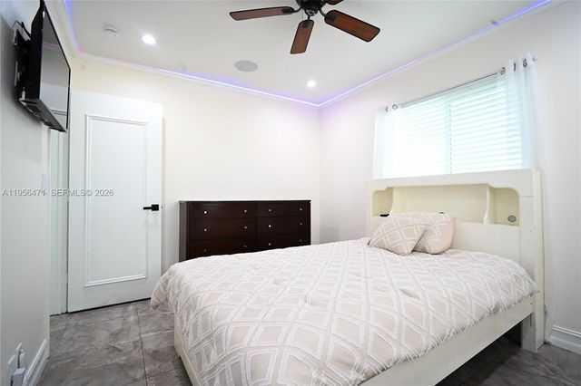 7105 SW 3rd Ct, North Lauderdale, FL 33068