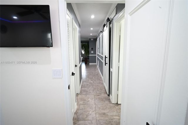 7105 SW 3rd Ct, North Lauderdale, FL 33068