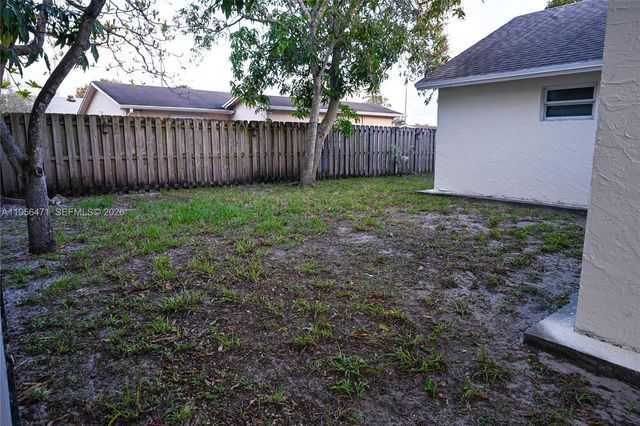 7105 SW 3rd Ct, North Lauderdale, FL 33068