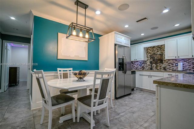 7105 SW 3rd Ct, North Lauderdale, FL 33068