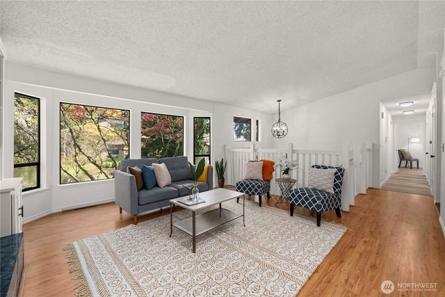 27243 33rd Place S, Kent, WA 98032