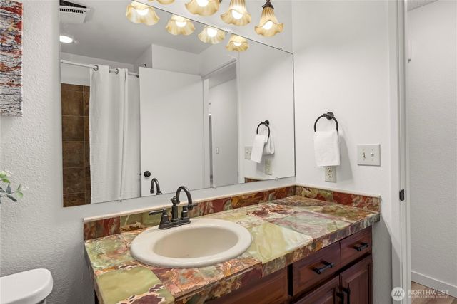 27243 33rd Place S, Kent, WA 98032