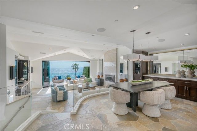 26 S La Senda, Laguna Beach, CA 92651