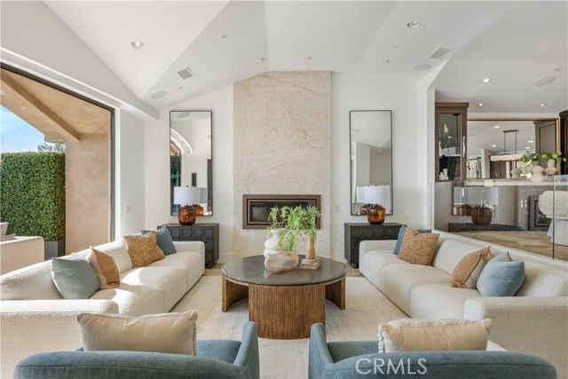 26 S La Senda, Laguna Beach, CA 92651