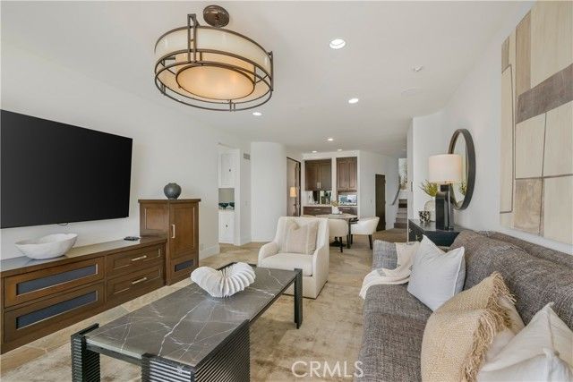 26 S La Senda, Laguna Beach, CA 92651