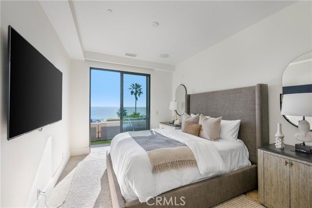26 S La Senda, Laguna Beach, CA 92651