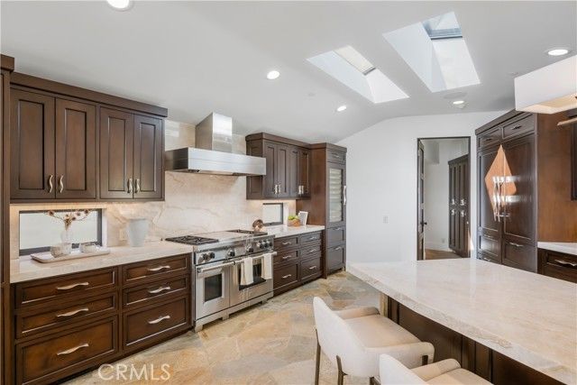 26 S La Senda, Laguna Beach, CA 92651