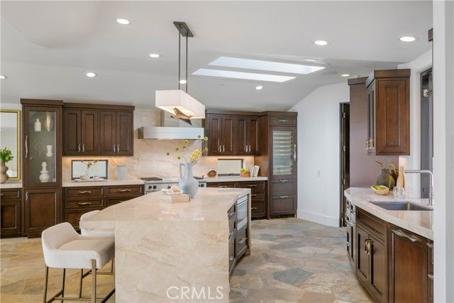 26 S La Senda, Laguna Beach, CA 92651