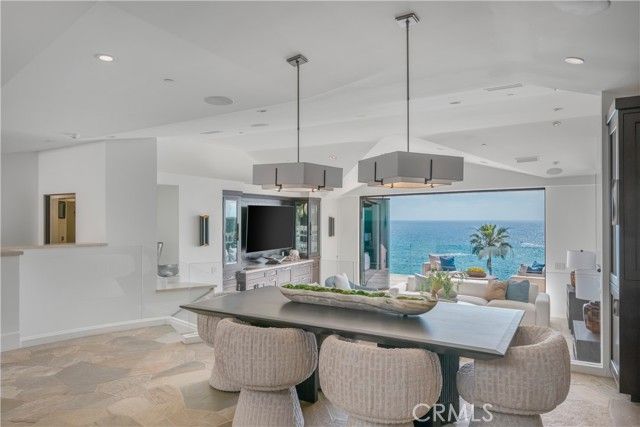 26 S La Senda, Laguna Beach, CA 92651