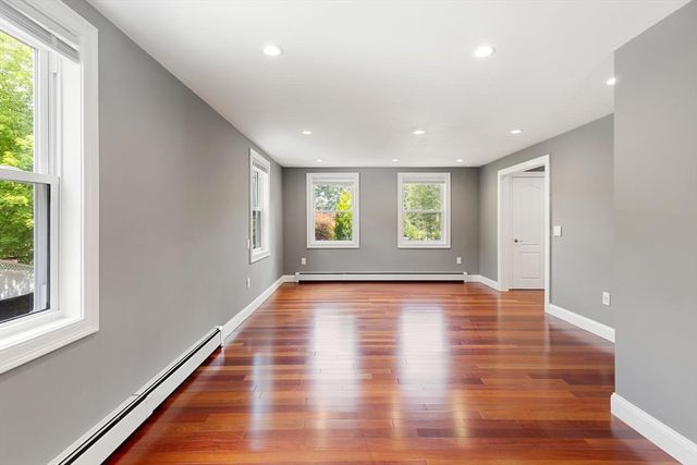 90 Strawberry Lane, Abington, MA 02351