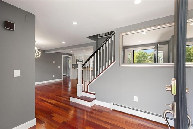 90 Strawberry Lane, Abington, MA 02351