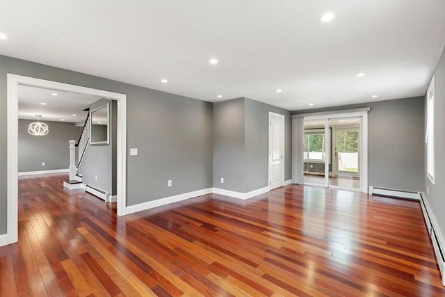 90 Strawberry Lane, Abington, MA 02351