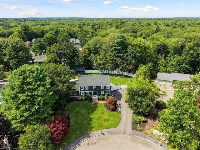 90 Strawberry Lane, Abington, MA 02351