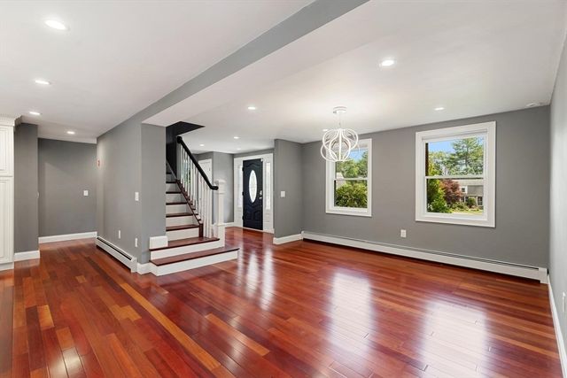 90 Strawberry Lane, Abington, MA 02351