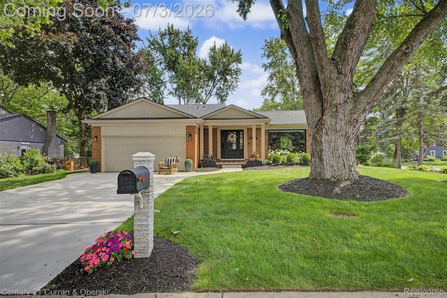 42299 Sunnydale Lane, Northville Township, MI 48168
