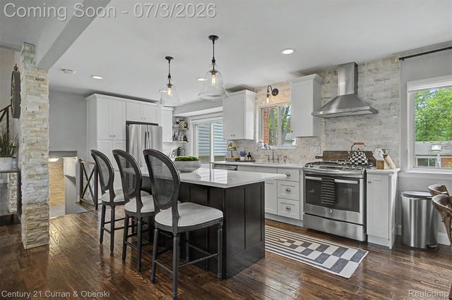 42299 Sunnydale Lane, Northville Township, MI 48168