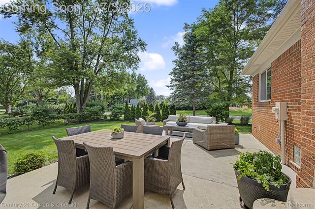 42299 Sunnydale Lane, Northville Township, MI 48168