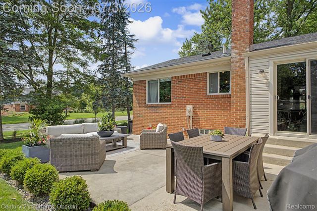 42299 Sunnydale Lane, Northville Township, MI 48168