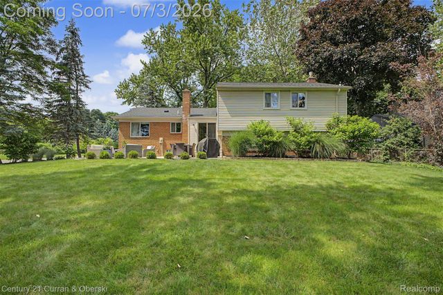 42299 Sunnydale Lane, Northville Township, MI 48168