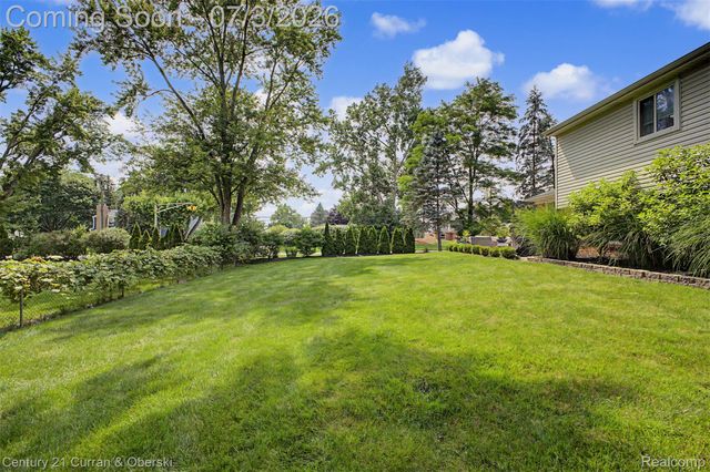 42299 Sunnydale Lane, Northville Township, MI 48168
