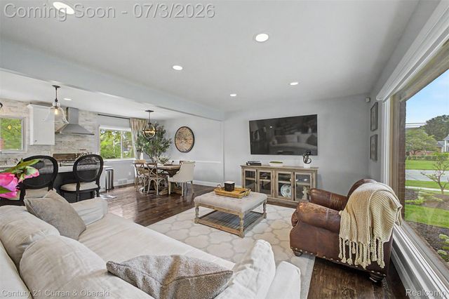 42299 Sunnydale Lane, Northville Township, MI 48168