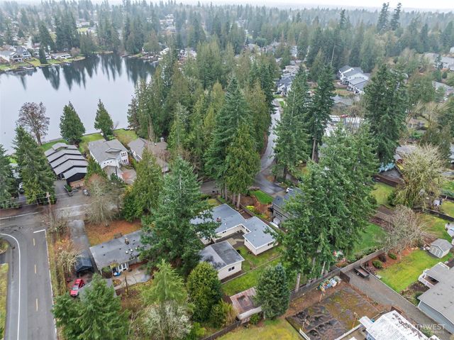 21614 SE 259th Street, Maple Valley, WA 98038