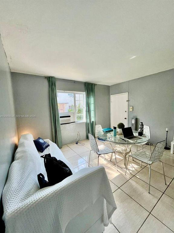 650 84th Street 35, Miami Beach, FL 33141