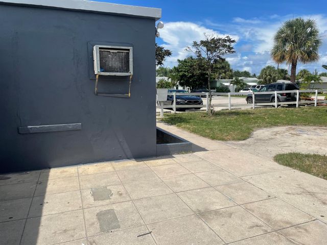 131 E 27th Street 3, Riviera Beach, FL 33404