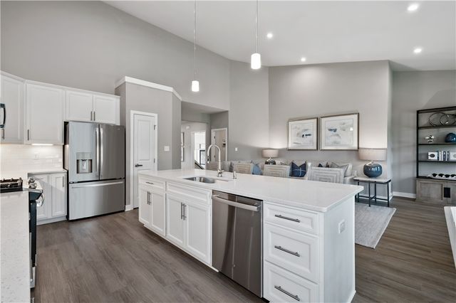 207 Mary Ln, Robinson Twp, PA 15108