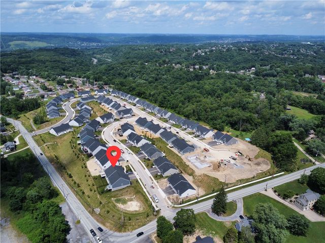 207 Mary Ln, Robinson Twp, PA 15108