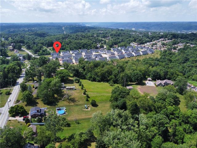 207 Mary Ln, Robinson Twp, PA 15108