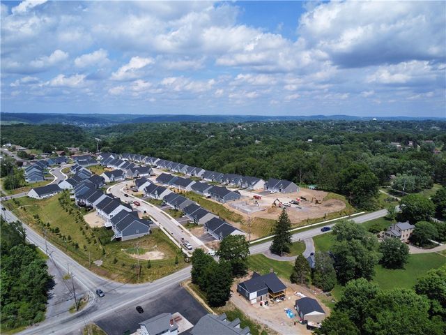 207 Mary Ln, Robinson Twp, PA 15108
