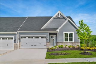 207 Mary Ln, Robinson Twp, PA 15108