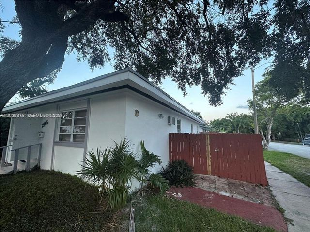 2745 SW 34th Avenue 2, Miami, FL 33133