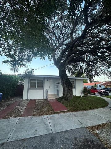 2745 SW 34th Avenue 2, Miami, FL 33133