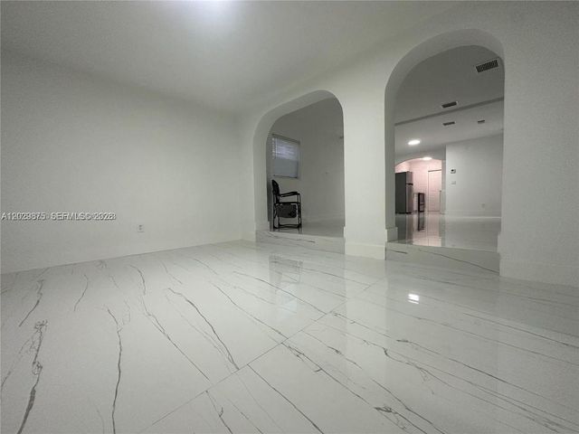 2745 SW 34th Avenue 2, Miami, FL 33133