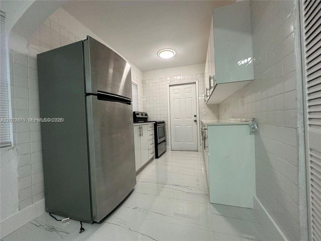 2745 SW 34th Avenue 2, Miami, FL 33133