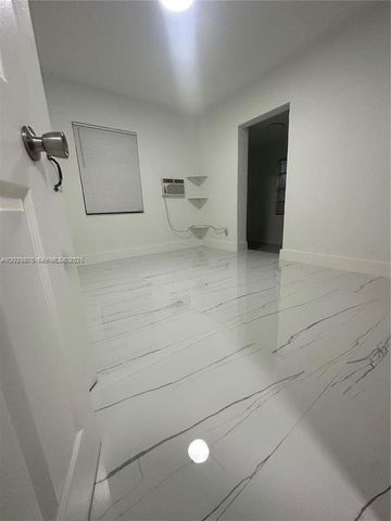 2745 SW 34th Avenue 2, Miami, FL 33133