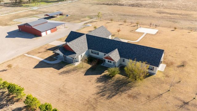 2263 County Road 33040 2, Brookston, TX 75421