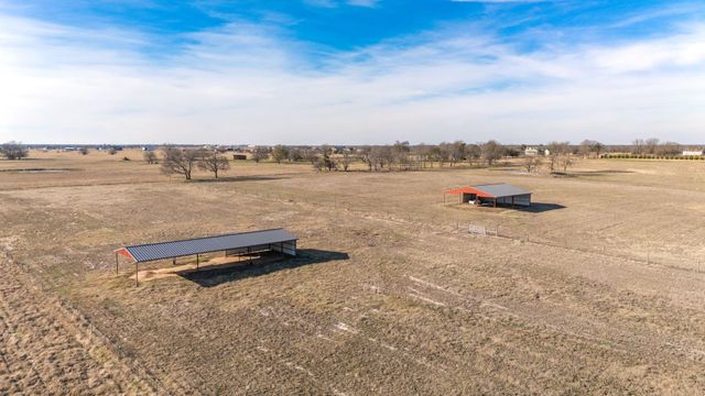 2263 County Road 33040 2, Brookston, TX 75421