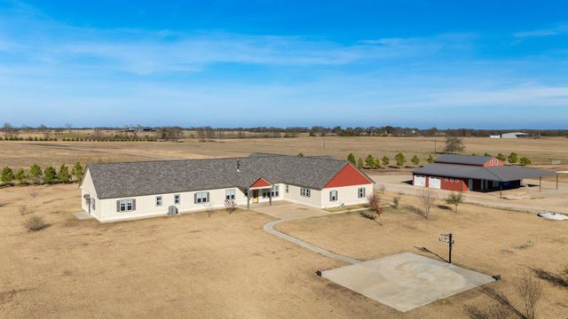 2263 County Road 33040 2, Brookston, TX 75421