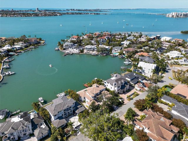 1444 HARBOR DRIVE, Sarasota, FL 34239