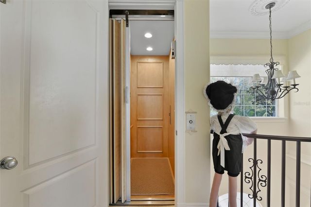 1444 HARBOR DRIVE, Sarasota, FL 34239