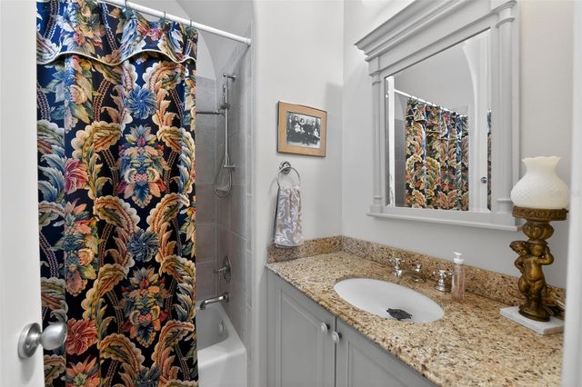 1444 HARBOR DRIVE, Sarasota, FL 34239