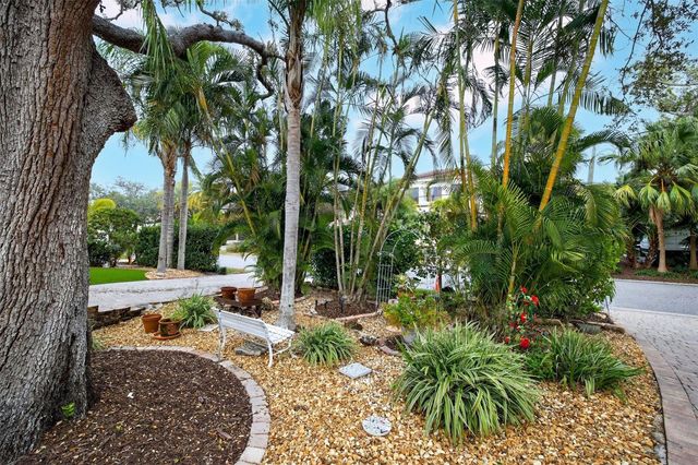 1444 HARBOR DRIVE, Sarasota, FL 34239