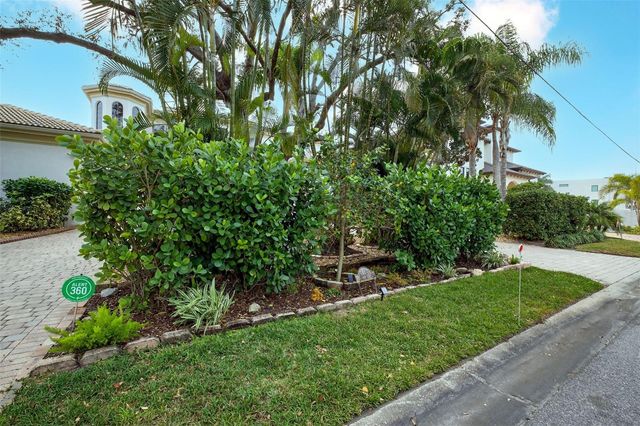 1444 HARBOR DRIVE, Sarasota, FL 34239