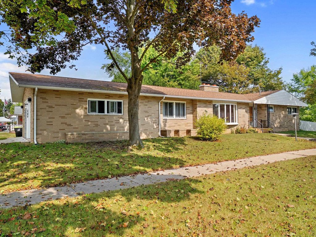 401 E Westover Street, East Tawas, MI 48730